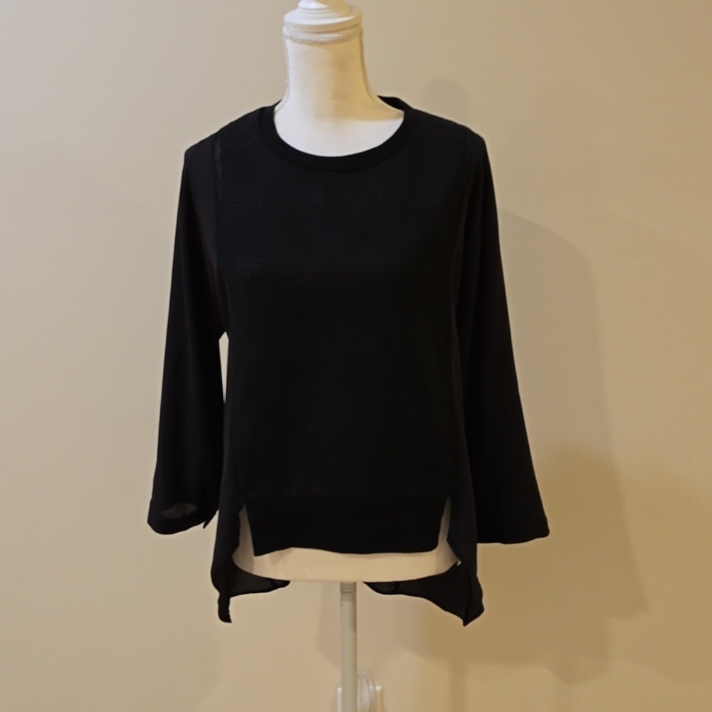 Women top.